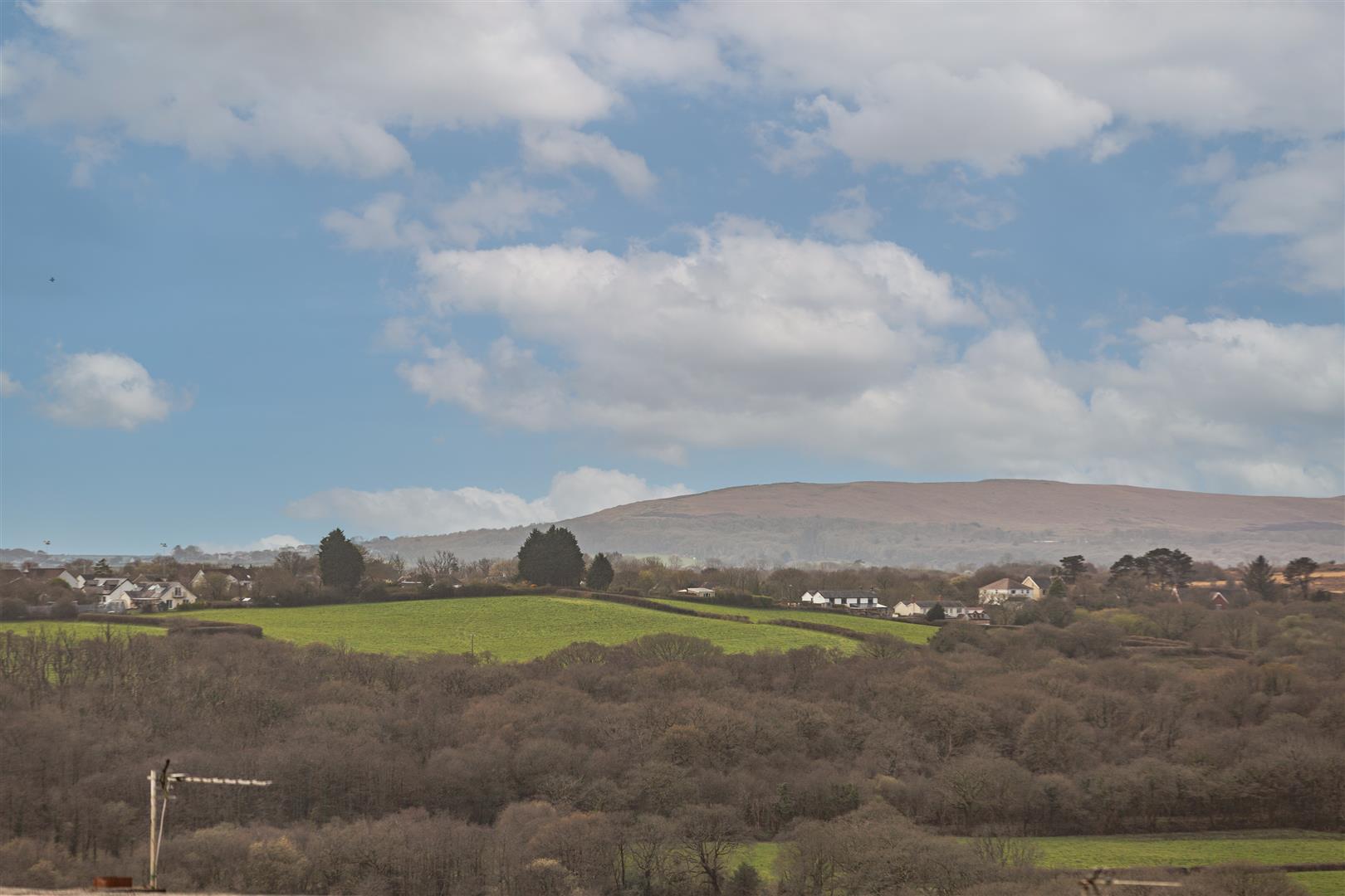 Derlwyn, Dunvant, Swansea, SA2 7PN